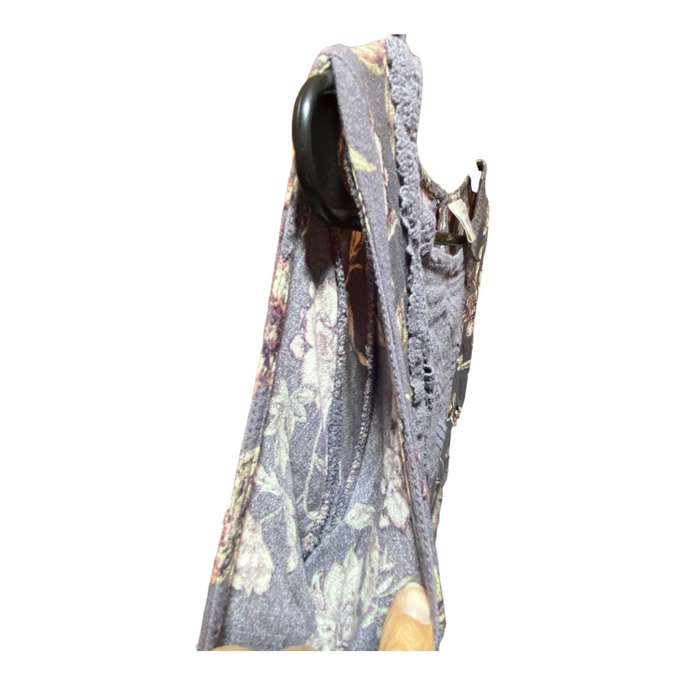 Knox Rose Floral Cold Shoulder Sleeve Blouse - Gray and Cream - Picture 4 of 8